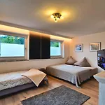 Chalet Alpine Schmiede